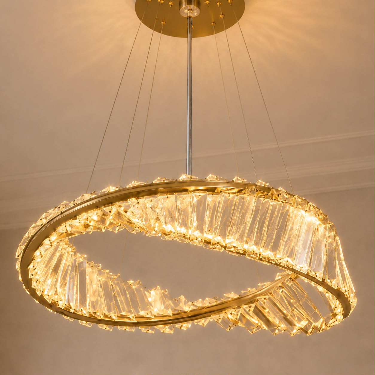 Elyra – Suspension LED en cristal torsadé